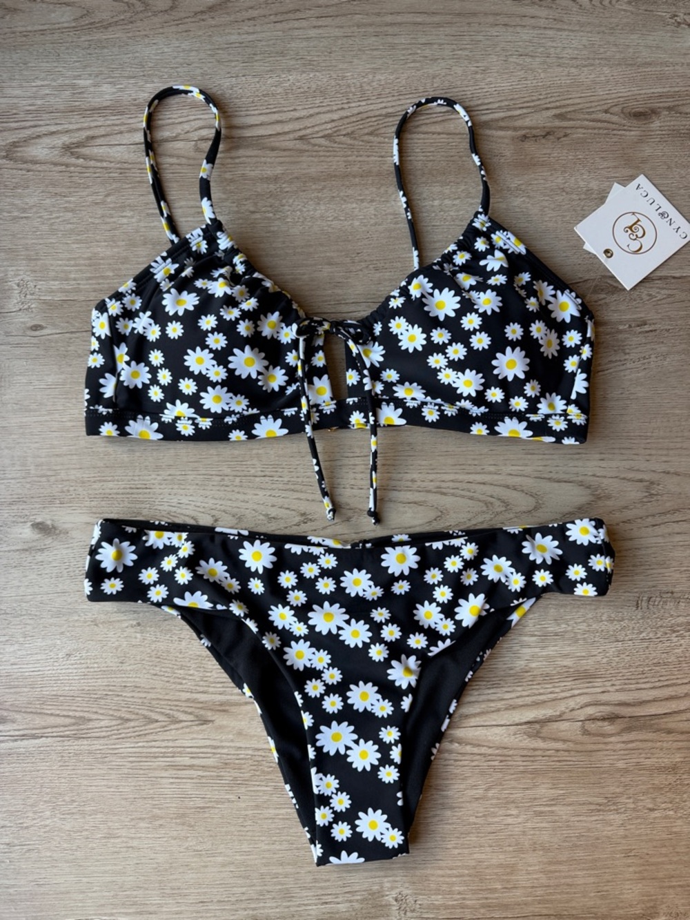 Cyn & Luca Black Daisy Floral 2-Piece Bikini Set Large Cutout Ruched Back NWT